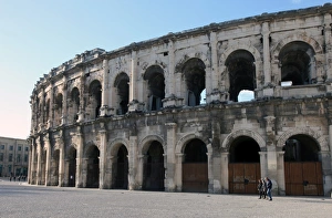 Amphitheatres Prints: Roman amphitheatre, Nimes, Gard, Languedoc-Roussillon, France, Europe