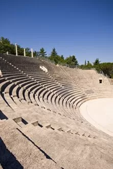Roman Amphitheatre, Vaison La Romaine, Provence, France, Europe
