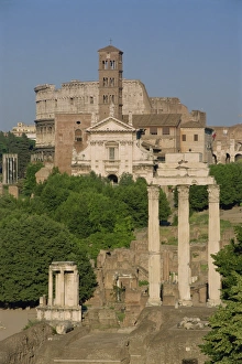The Roman Forum (The Foro Romano) and Colosseum