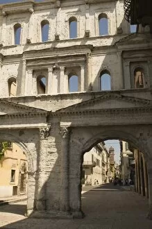Images Dated 4th May 2008: The Roman Porto Borsari looking into Corso Porto Borsari, Verona, UNESCO World Heritage Site