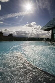 Avon Collection: Roof Top Pool in New Royal Bath, Thermae Bath Spa, Bath, Avon, England