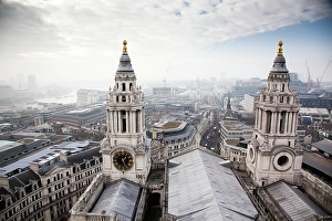 Aesthetic Prints: Rooftop view over London on a foggy day from St