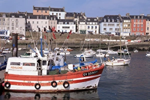 Douarnenez Prints: Rosmeur harbour and old town, Douarnenez, Brittany, France, Europe