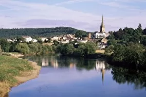 Herefordshire Collection: Ross-on-Wye from the river, Herefordshire, England, United Kingdom, Europe
