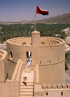 Images Dated 28th January 2000: Rostaq fort, Oman, Middle East