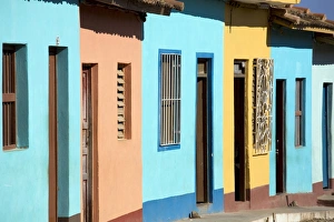 Trinidad Prints: Row of colonial houses painted bright colours