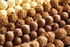 Images Dated 18th August 2010: Rows of chocolates in a French cafe, France, Europe