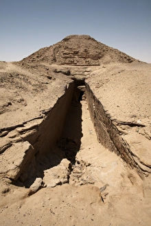 Sudan Prints: The royal cemetery at El Kurru