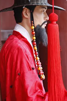 Guardsman Prints: Royal guards changing ceremony, Changdeokgung Palace, Seoul, South Korea, Asia