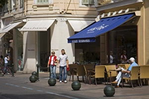 Rue d Antibes, Cannes, Alpes Maritimes, Provence, Cote d Azur