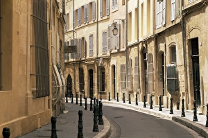 Town House Prints: Rue des Epinaux, Aix-en-Provence, Bouches-du-Rhone, Provence, France, Europe