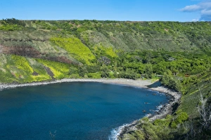 Pacific Islands Prints: The rugged coastline of western Maui, Hawaii, United States of America, Pacific