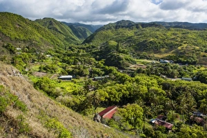 Hawaiian Culture Prints: The rugged interior of western Maui, Hawaii, United States of America, Pacific