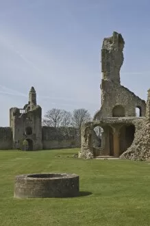Images Dated 21st April 2010: Ruins of the 12th century Sherborne Old Castle, Royalist stronghold during the English Civil War
