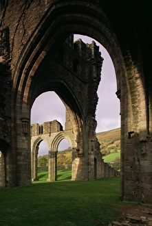Priories Prints: Ruins of Llanthony Priory