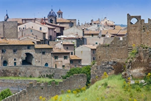 Ruins of Rivellino Castle, Tuscania, Viterbo province, Latium, Italy, Europe Ruins of Rivellino Castle, Tuscania, Viterbo province, Latium, Italy, Europe