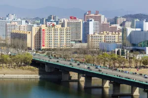 North Korean Prints: Rungna Bridge spanning the river Taedong in central Pyongyang
