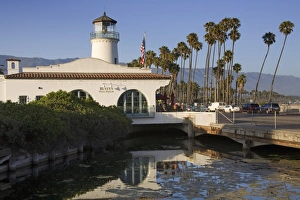 Images Dated 14th July 2009: Rustys Pizza Parlor, Cabrillo Boulevard, Santa Barbara Harbor, California