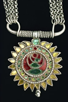Ethnic Prints: Rutlo pendant from Sind, M