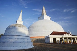 Ruvanvelisaya Dagoba, Anuradhapura, UNESCO World Heritage Site, North Central Province, Sri Lanka, Asia