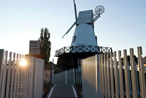 Wind Mill Collection: Rye windmill, Rye, East Sussex, England, United Kingdom, Europe