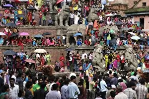 Images Dated 25th August 2010: Sa-Paru Gaijatra Festival, Taumadhi Square, Bhaktapur, UNESCO World Heritage Site