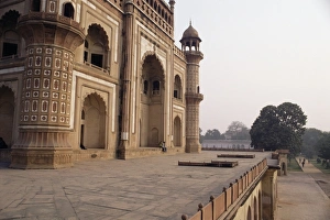 Safdajungs Tomb