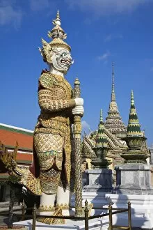 Images Dated 21st December 2007: Sahassadeja statue at Royal Grand Palace, Rattanakosin District, Bangkok
