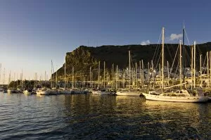 Images Dated 28th December 2008: Sailing boats at the habour of Puerto de Mogan, Gran Canaria, Canary Islands