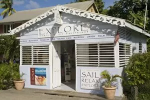 Images Dated 22nd January 2008: Sailing shop, Port Elizabeth. Bequia, St. Vincent Grenadines, West Indies