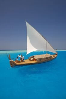Sailing with traditional dhoni, Maldives, Indian Ocean, Asia