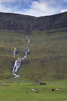 Images Dated 18th September 2008: Saksunardalur valley near Saksun, Streymoy, Faroe Islands (Faroes), Denmark, Europe