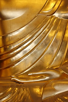 Images Dated 23rd July 2008: Sakyamuni Buddha, Main Hall, Jogyesa Temple, Seoul, South Korea, Asia