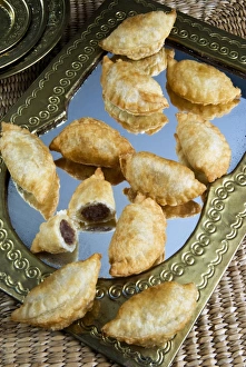 Meat Prints: Sambousek, fried Egyptian starters filled with meat, Middle Eastern food