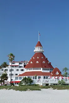 Images Dated 26th January 2009: San Diegos most famous building