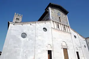 San Frediano Prints: San Frediano facade, Lucca, Tuscany, Italy, Europe