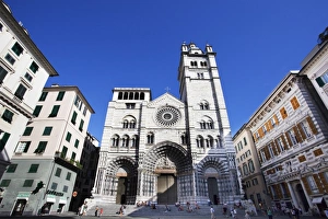 San Lorenzo Prints: San Lorenzo Cathedral in the Old Town, Genoa, Liguria, Italy, Europe