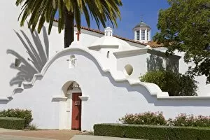 Images Dated 28th August 2010: San Luis Rey Mission, Oceanside, California, United States of America, North America