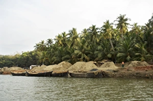 Tiracol Prints: Sand for building recovered from the bottom of the Tiracol River