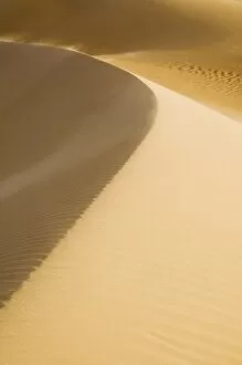 Sand dune, The Great Sand Sea, Western Desert, Egypt, North Africa, Africa