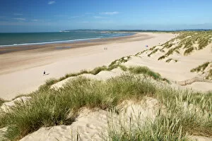 Vanishing Point Gallery: Sand dunes and beach, Camber Sands, Camber, near Rye, East Sussex, England, United Kingdom