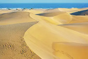 Brightness Prints: Sand dunes and coastline view in Maspalomas