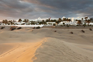 Canaries Prints: Sand dunes with Hotel RIU, Maspalomas