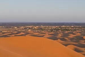 Sand dunes near Merzouga, Morocco, North Africa, Africa
