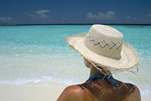 Head Dress Prints: Sandbar near Kunfunadhoo Island