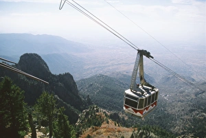 Images Dated 18th January 2000: Sandia Peak Tramway