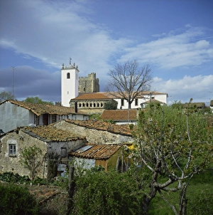 Santa Maria and the 13th century Council, Torre da Menagem, Citadela, Braganca