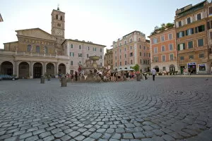 Images Dated 11th January 2000: Santa Maria in Trastevere Square