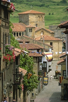 Images Dated 18th February 2008: Santillana del Mar