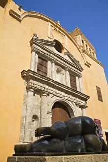 Santo Dimingo Church and Figura Reclinada 92 Sculpture by Fernando Botero